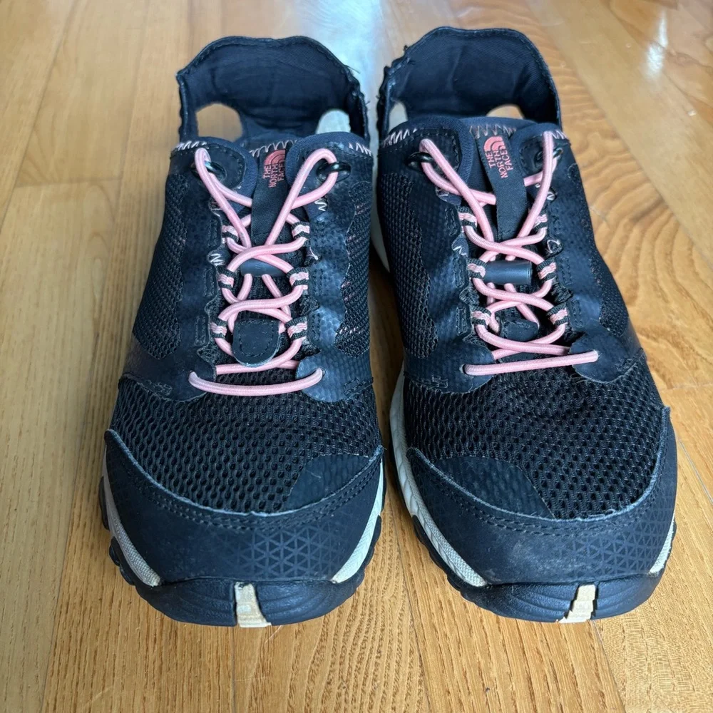 The North Face Womens Litewave Amphibious II Trail Running Shoes Black coral 6.5